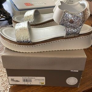 Brand new silver metallic sandals